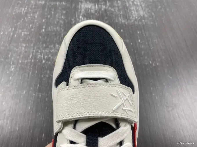 CHECK TRAVIS CUT SCOTT JORDAN THE FZ8117-100 X 0519